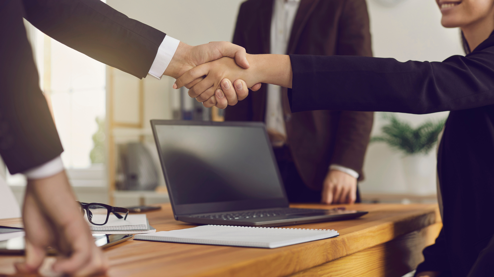 Insurance Solutions for Logistics: Protect Your Operations and Assets